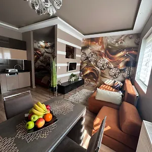  Apartman Fueredi